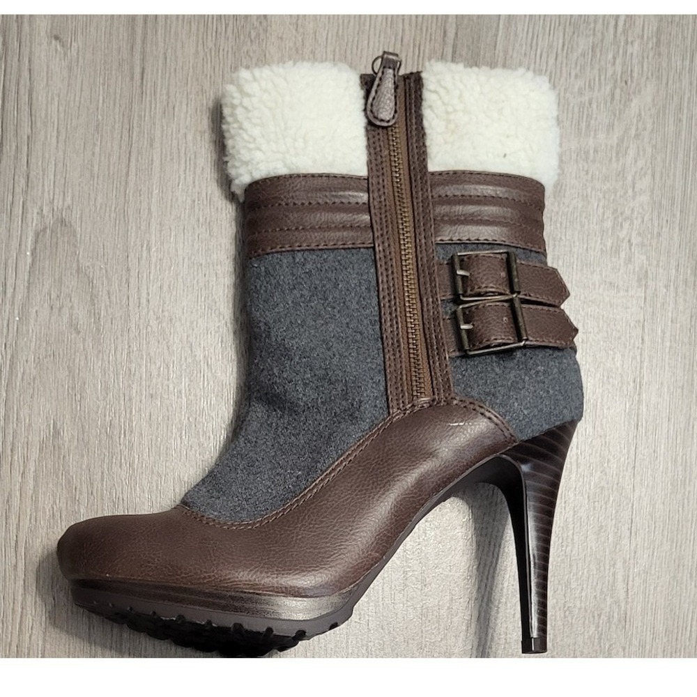 Womens Sherpa Ankle Boots Size 8 Wool Blend Y2K Stiletto Winter Fall Buckle